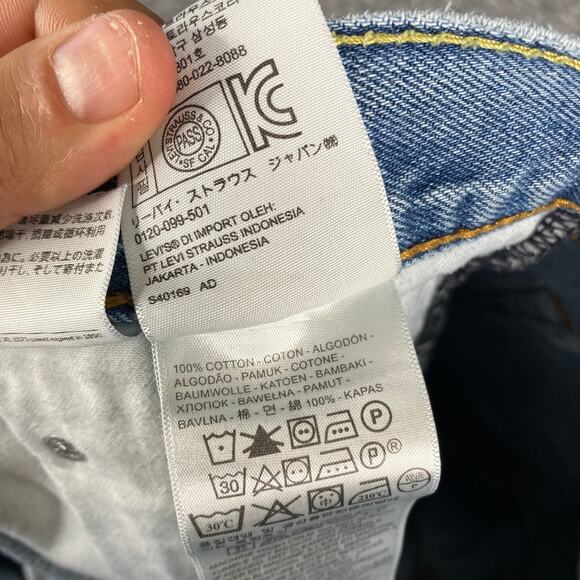 Levi's Light Wash Jeans Mens 38x32 Blue Distressed Straight Leg Casual Denim - Picture 6 of 11